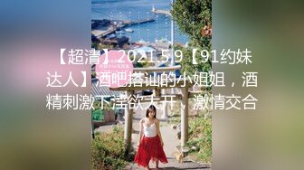 咸湿房东出租屋卫生间偷装摄像头偷拍❤️大学生女租客脱光衣服上厕所拉粑粑对着镜头看