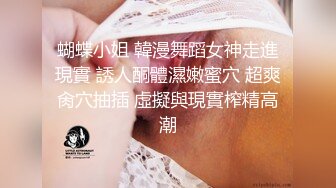 熟女妈妈3P 年纪这么大了 还逼里插一根鸡吧 嘴里吃一根鸡吧 真是法力无边