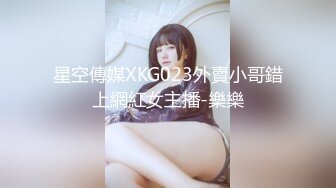 KTV女厕蹲守偷拍紫色连衣裙美女 稀毛肥鲍鱼张一小口