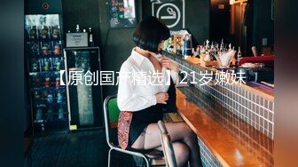 【精品❤️香艳公厕】极品貌美少女在躲在厕所自慰边看A片边揉阴蒂非常陶醉高潮看着湿透的双指意犹未尽妙呀