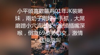 【下面有跟棒棒糖】15部-白领女友喜欢穿黑色厚裤袜剪开小洞足交做爱