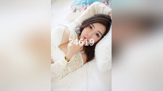 KTV女厕偷拍 蓝色长裙少妇漂亮的一线馒头B