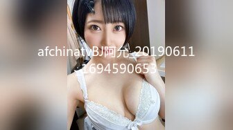 叔叔与侄女吾家有女初长成回眸一笑百媚生