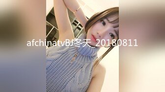 ★☆《玲珑小脚❤️诱惑丝足》★☆二次元妹妹温柔鞋交足交 脚底开洞 解锁新姿势咯 线下约了个小弟弟 给他足交 我工作认真吗？ (2)