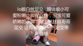 刚认识的风骚大奶轻熟女约到酒店啪啪